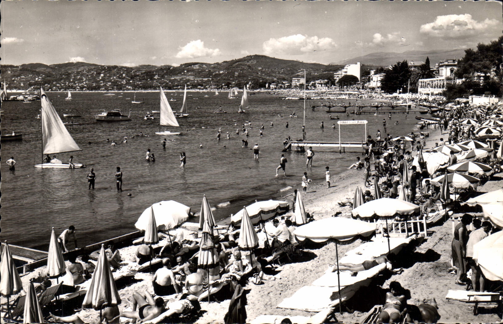 CPA Juan Les Pins La Plage