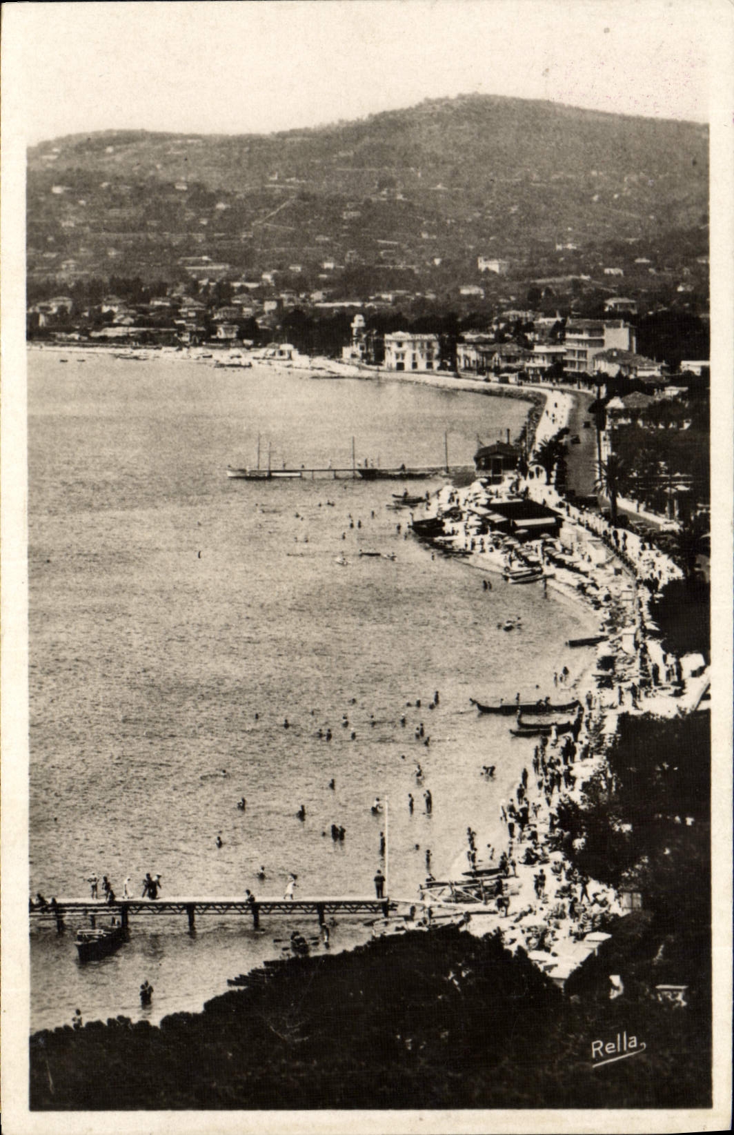 CPA Juan Les Pins Vue D'Ensemble De La Plage