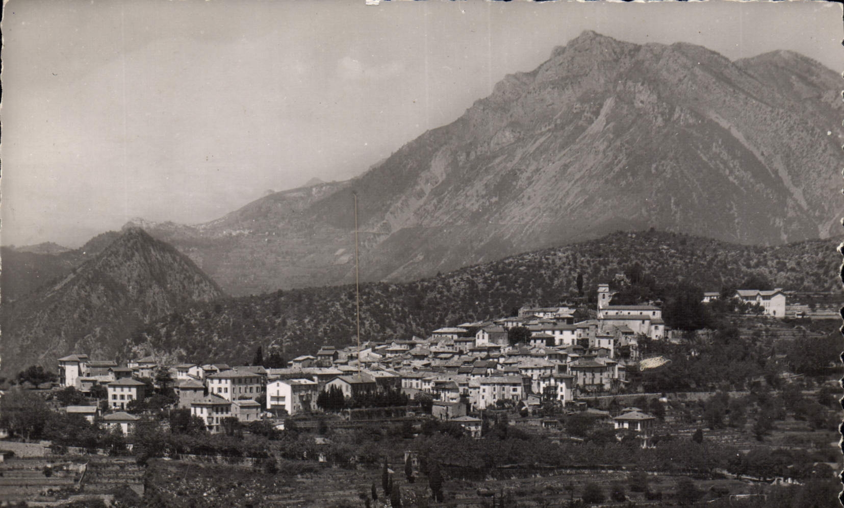 CPA Levens Vue Generale Et Le Mont Vial