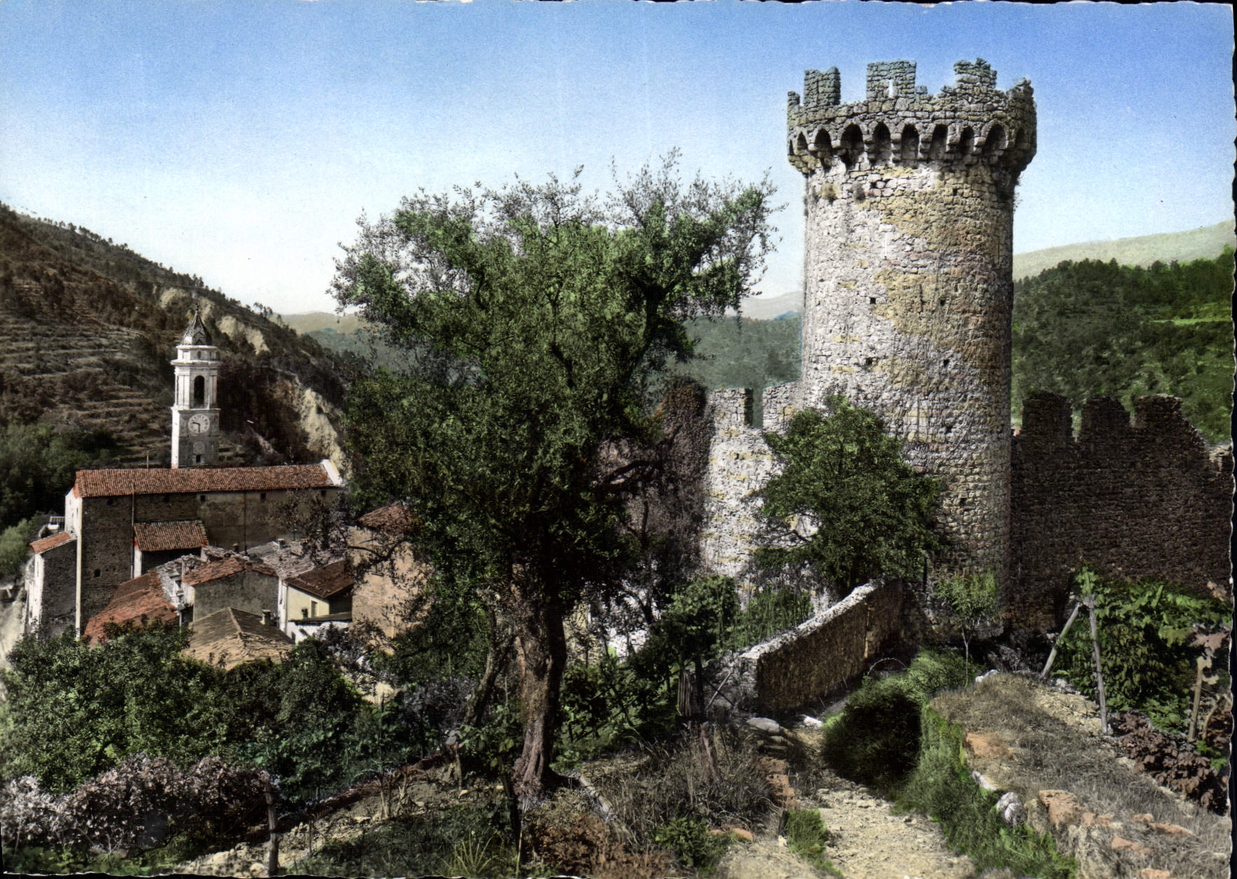 CPSM Luceram Tour Romaine Eglise