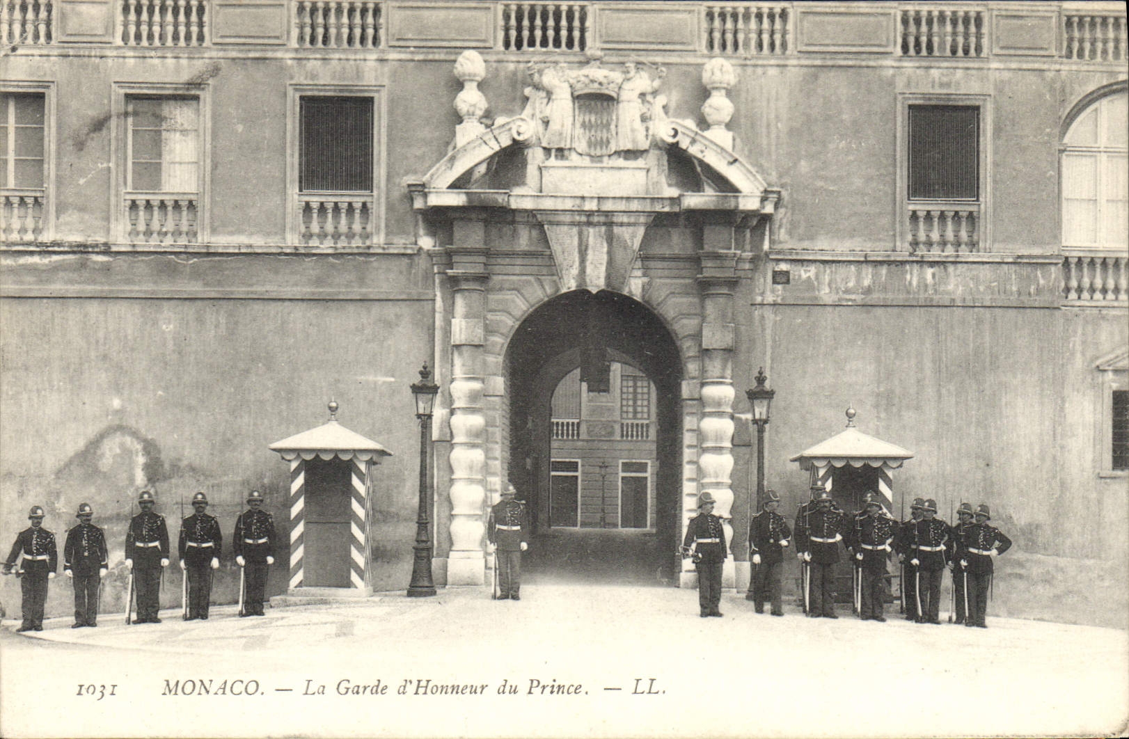 CPA Monaco La Garde D'Honneur Du Prince