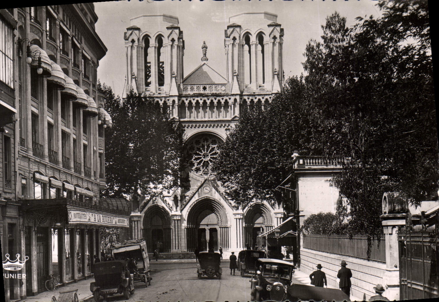 CPA Nice L'Eglise Notre Dame