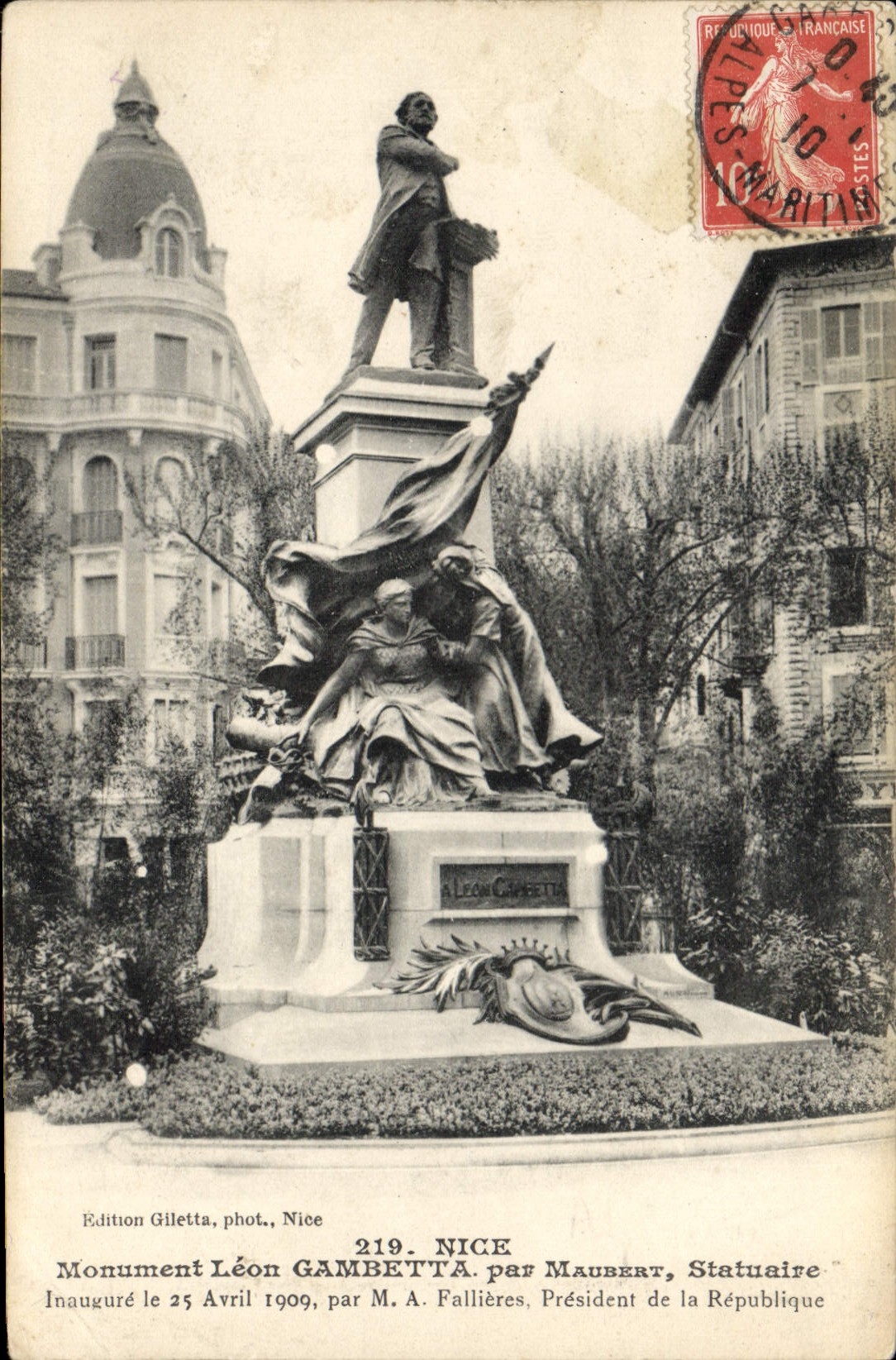 CPA Nice Monument Leon Gambetta Par Maubert