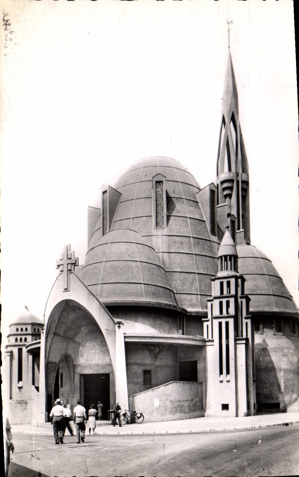 CPA Nice L'Eglise Jeanne D'Arc
