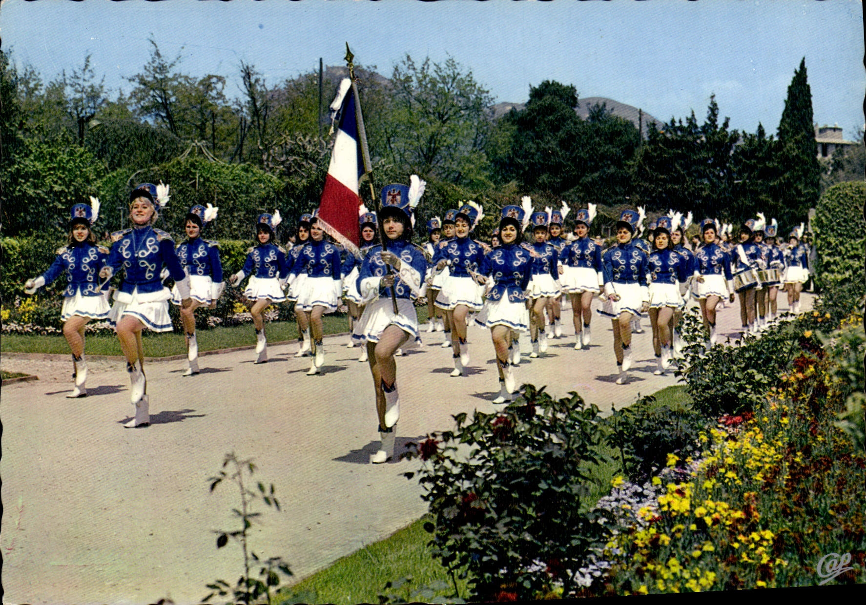 CPSM Nice Le Bataillon De Charme majorettes