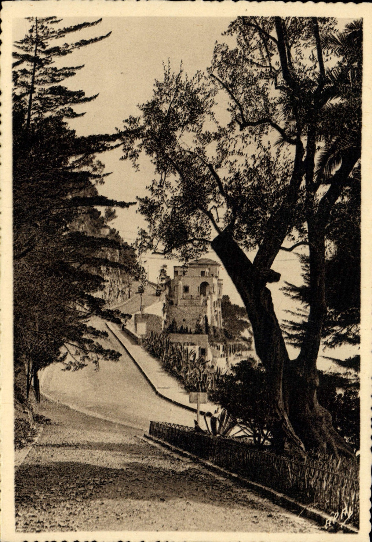 CPSM Nice Des Jardins Theodore De Banville avenue jean Lorrain