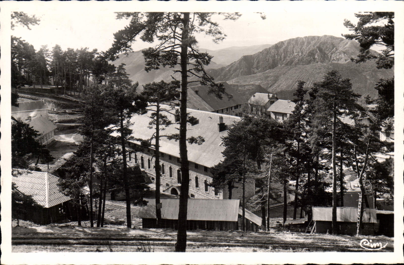 CPA Peira Cava Les Casernes