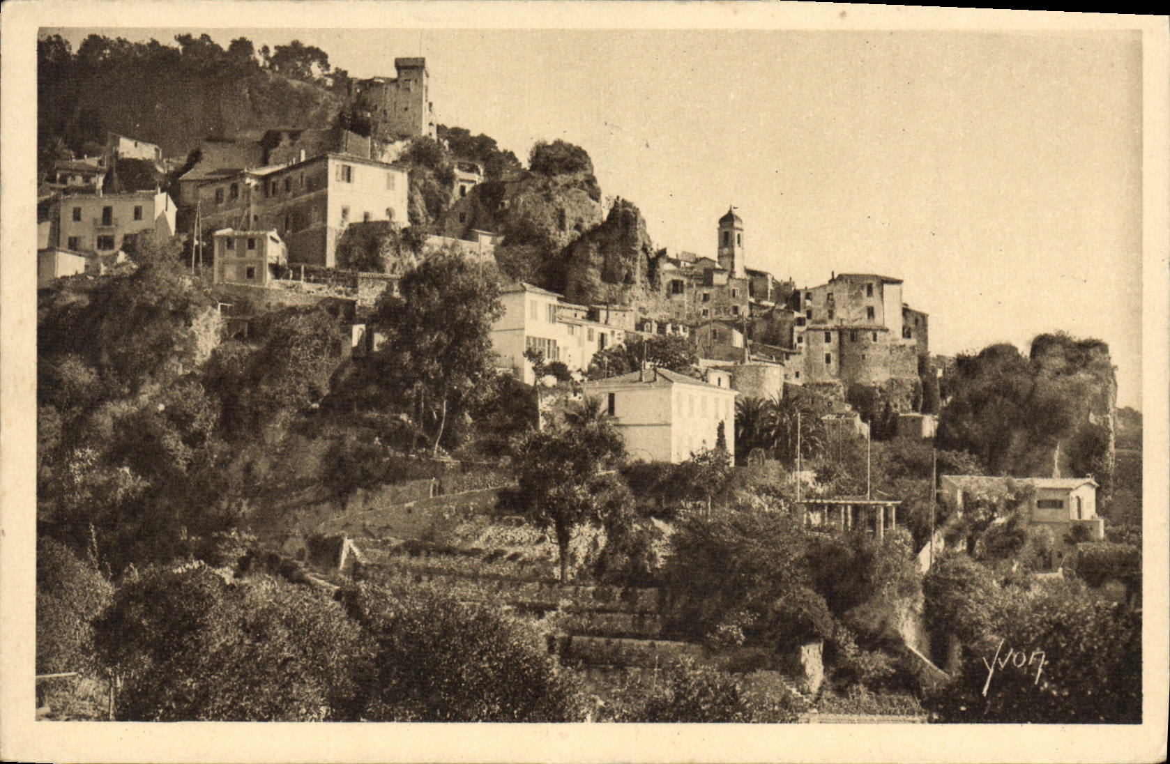CPA Roquebrune Vue Generale Du Village