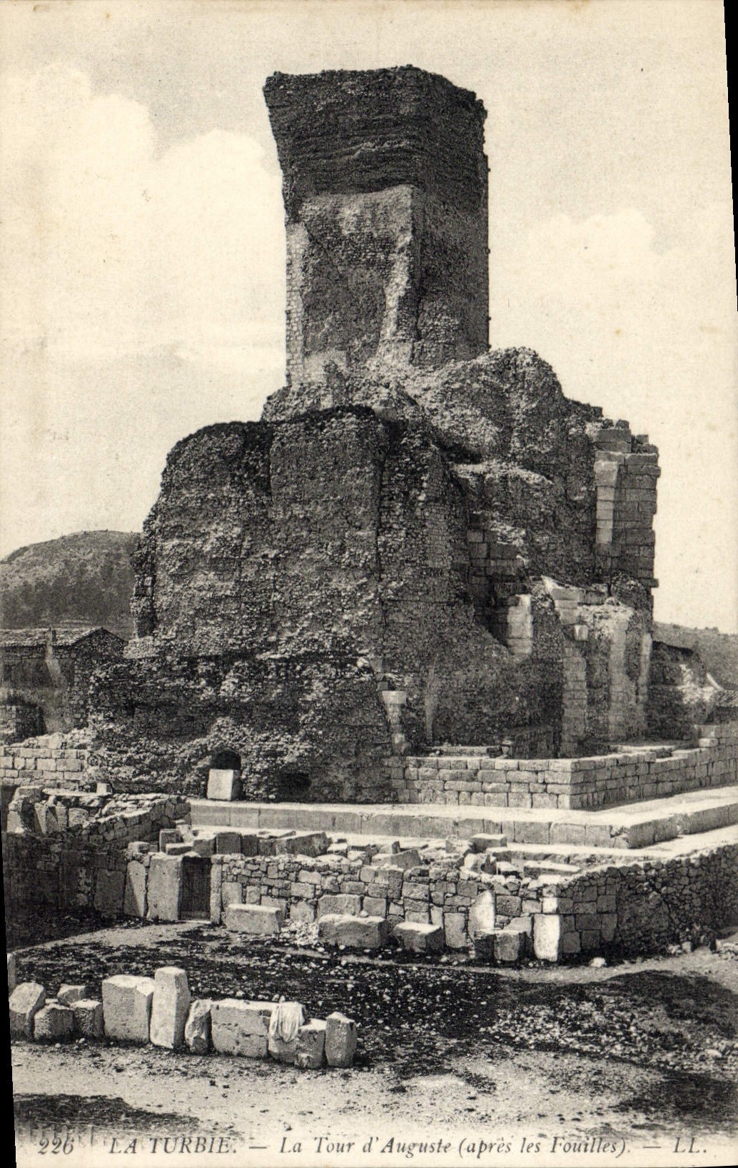 CPA LA TURBIE tour d'Auguste