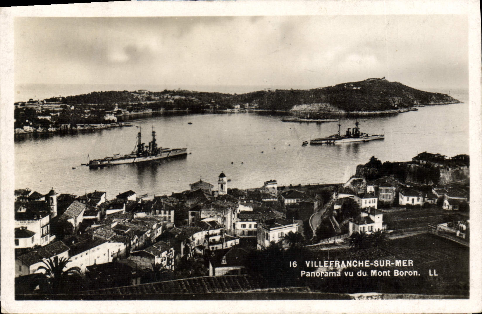 CPA VILLEFRANCHE-sur-MER panorama vu du Mont Boron