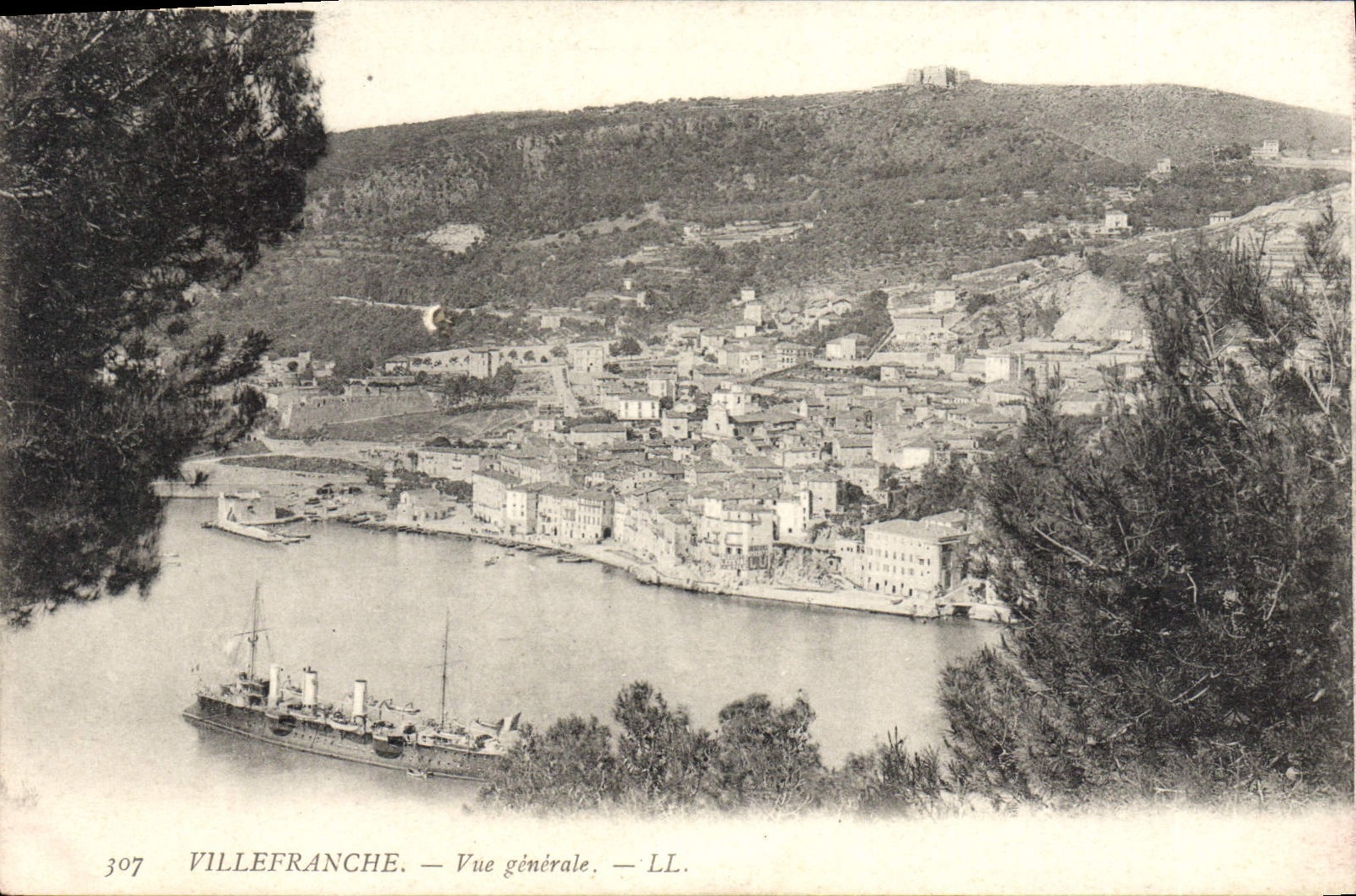 CPA VILLEFRANCHE-sur-MER vue générale