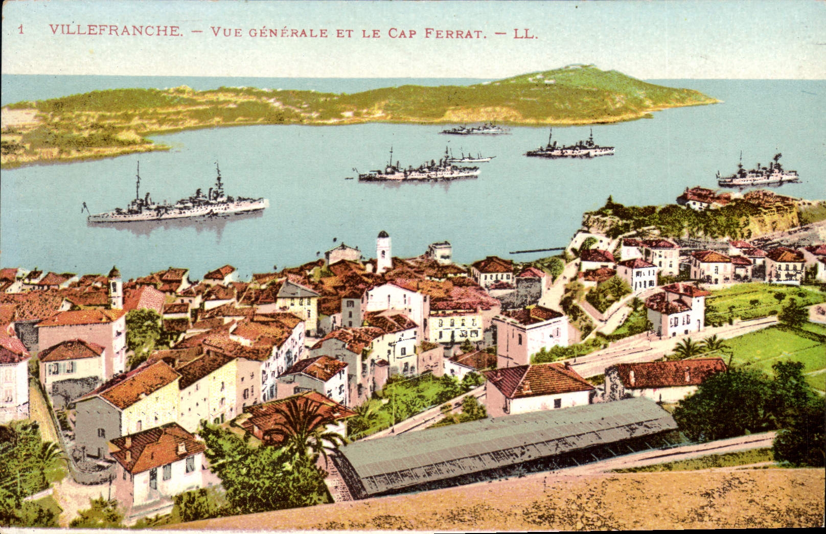 CPA VILLEFRANCHE-sur-MER vue générale et cap ferrat