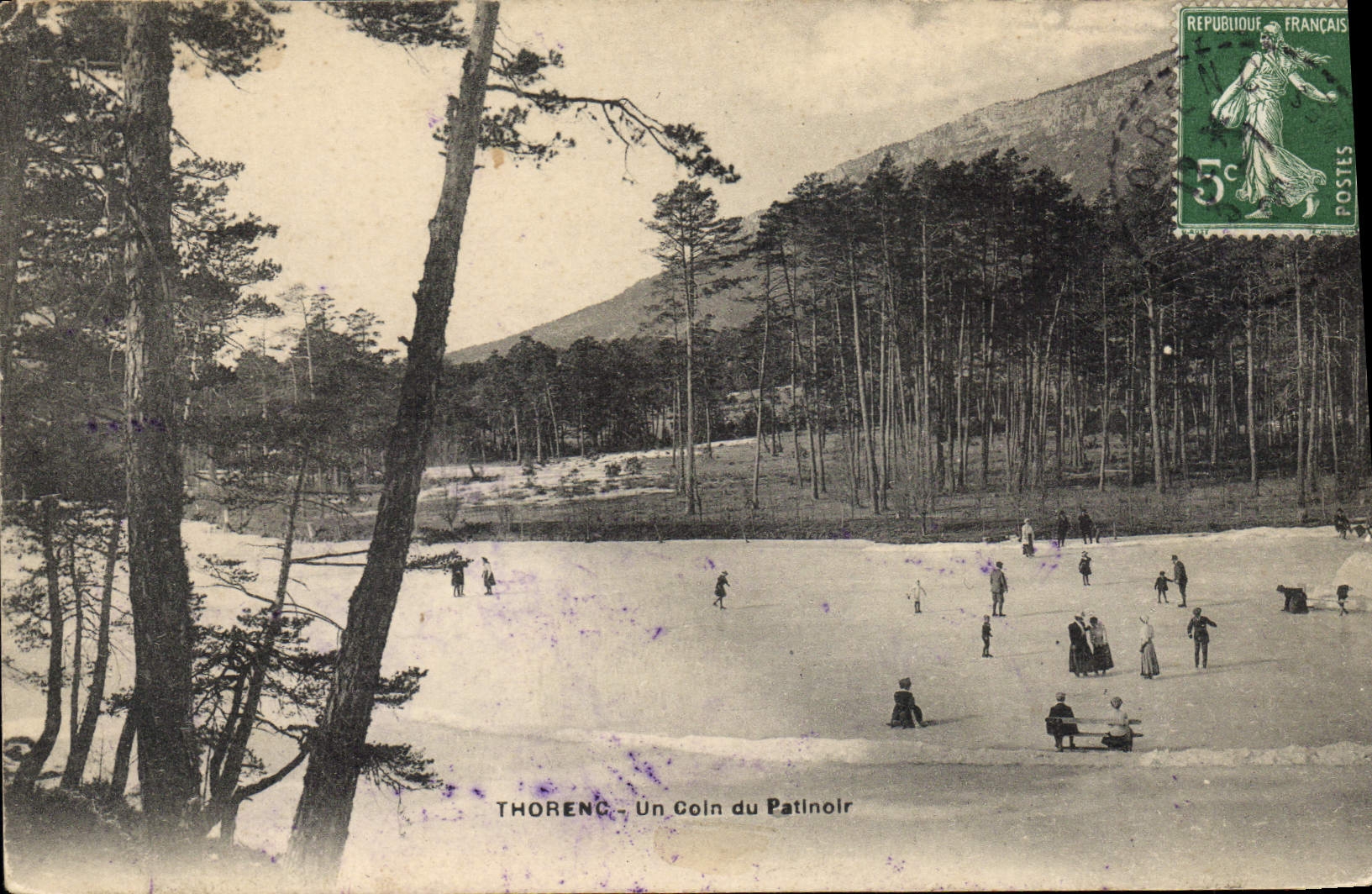 CPA THORENC un coin du patinoir