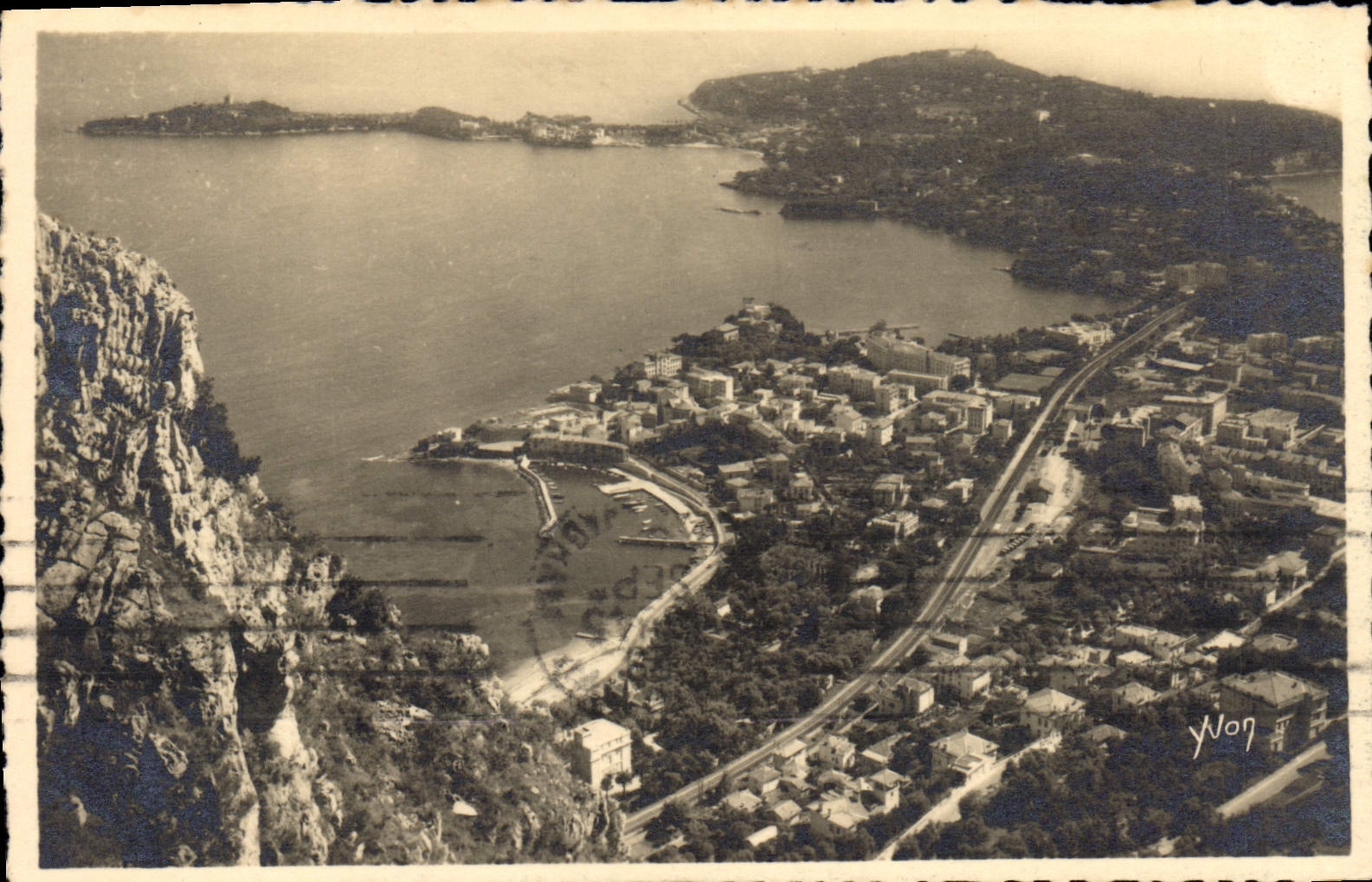 CPA BEAULIEU CAP FERRAT vue panoramique grande corniche