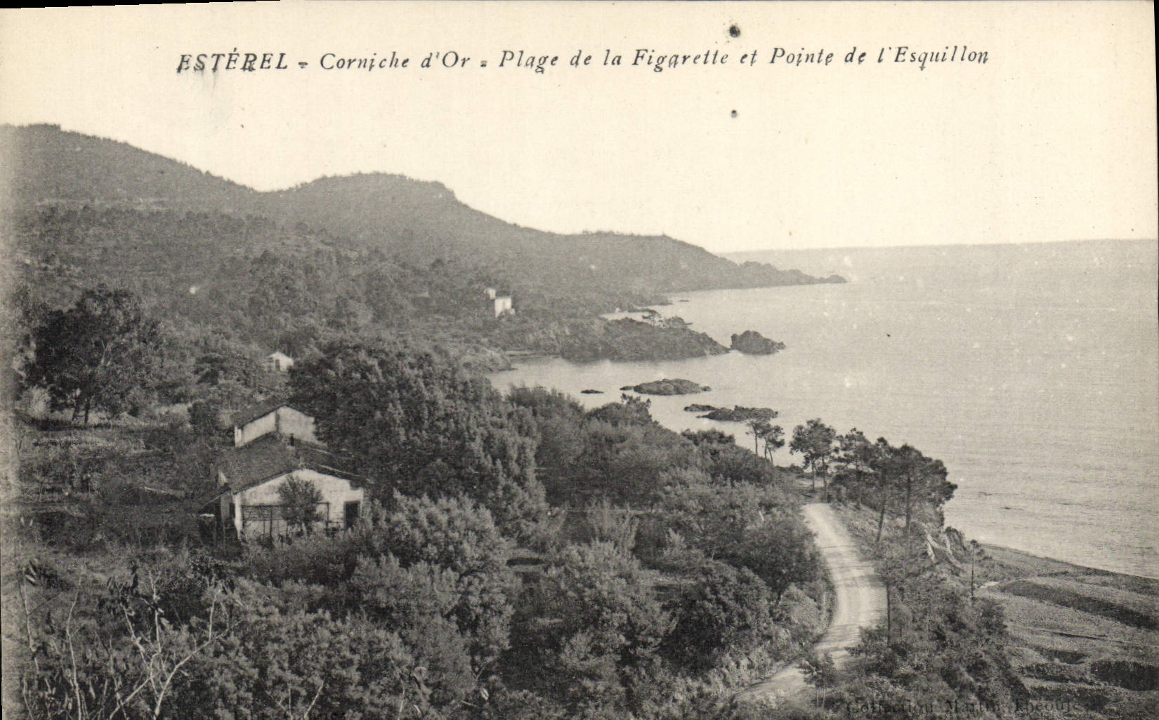 CPA ESTEREL corniche d'or plage de la Figarette Point de l'Esquillon