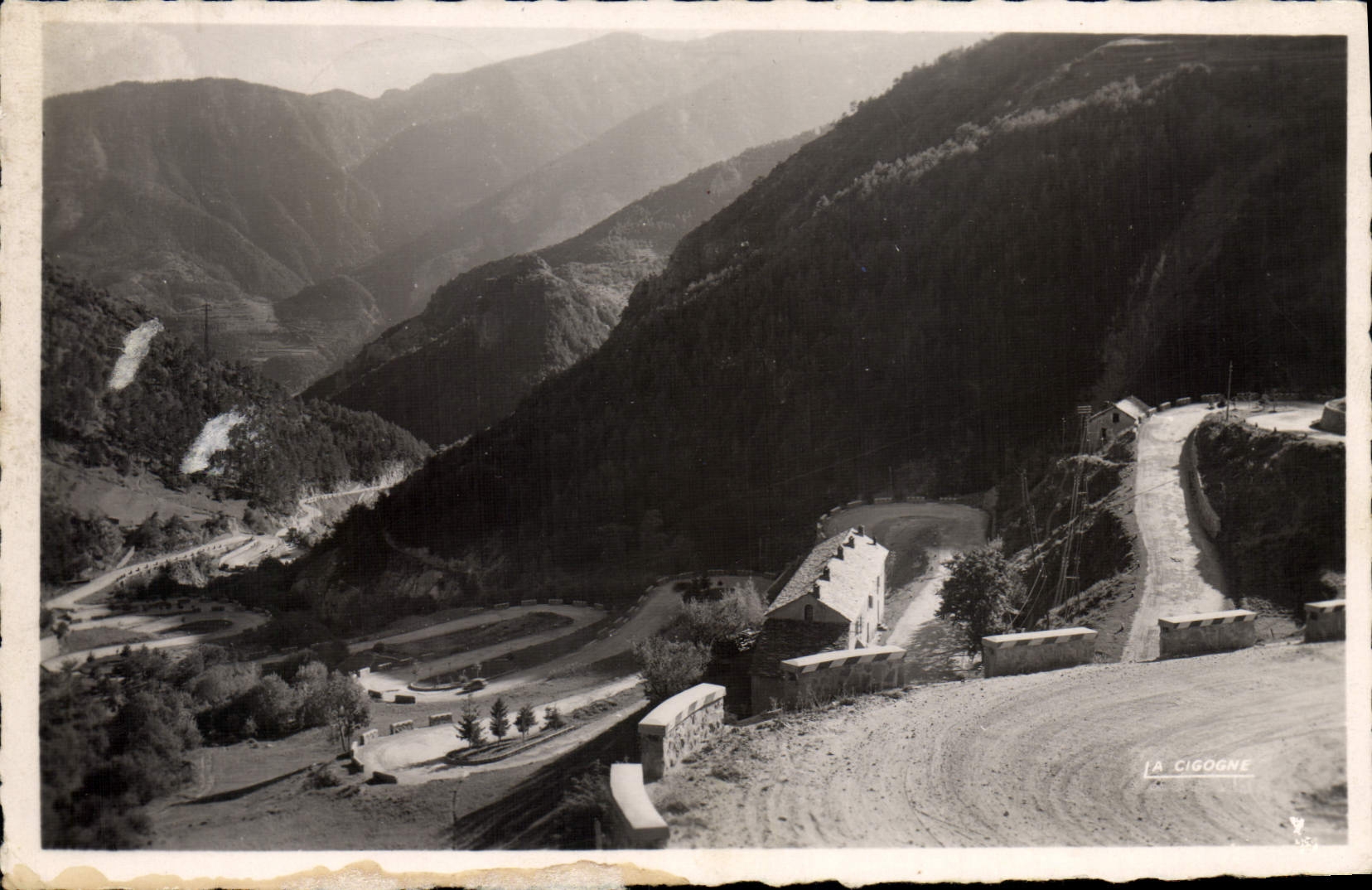 CPA COL DE TENDE les lacets