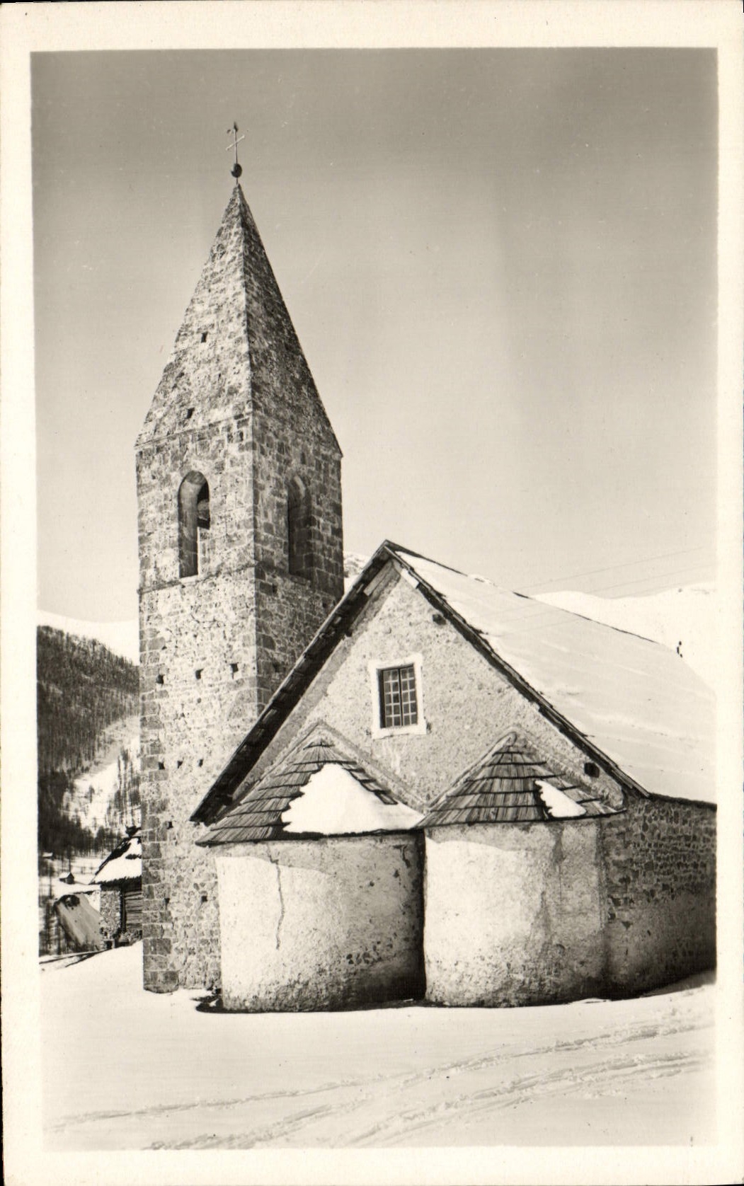 CPA AURON chapelle Saint-Erige