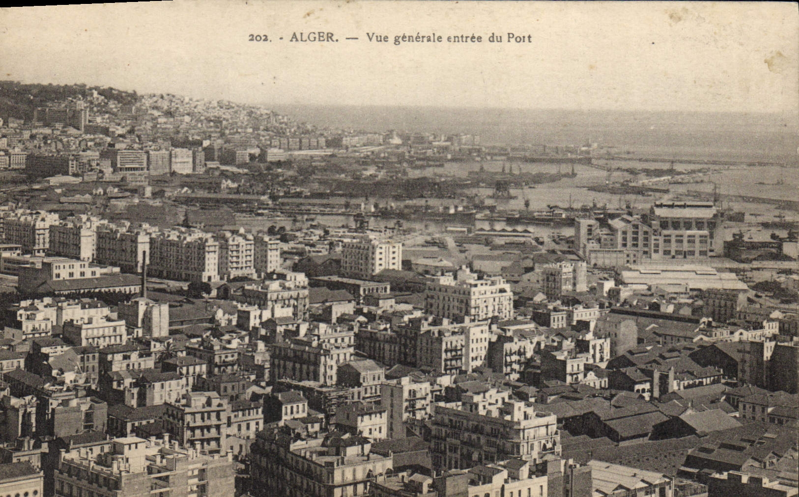 CPA ALGER vue générale entrée du port