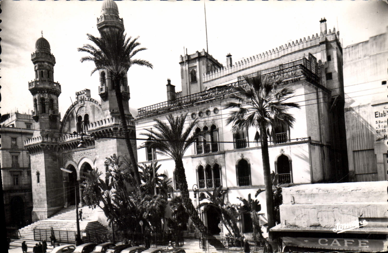 CPA ALGER la cathédrale et le palais d'hiver du gouverneur