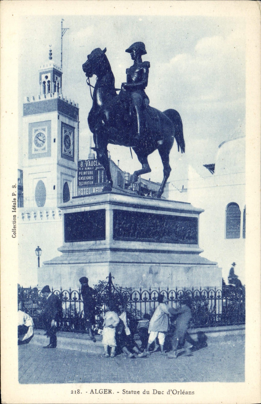 CPA ALGER statue du Duc d'Orléans