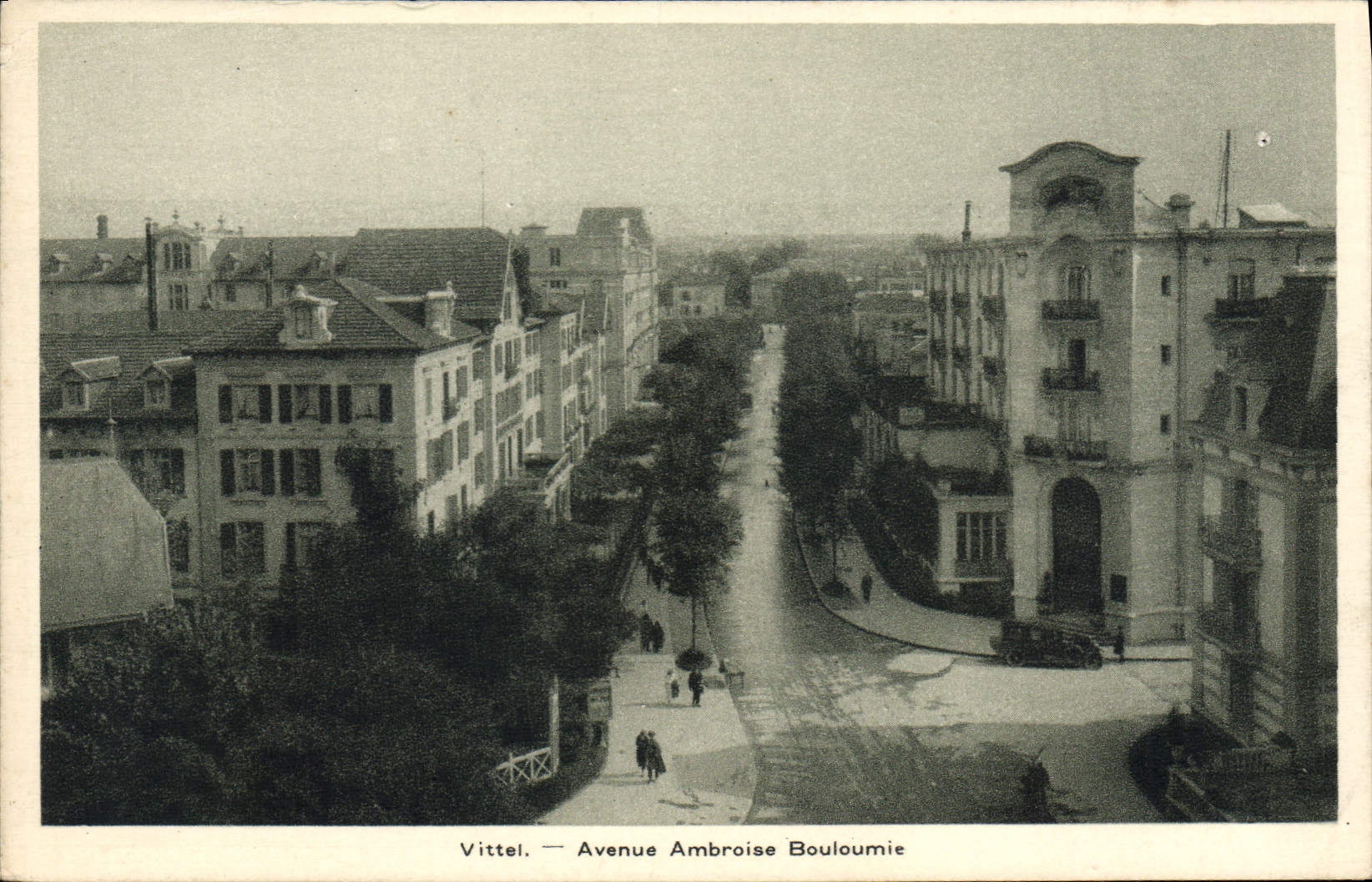 CPA Vittel Avenue Ambroise Bouloumie