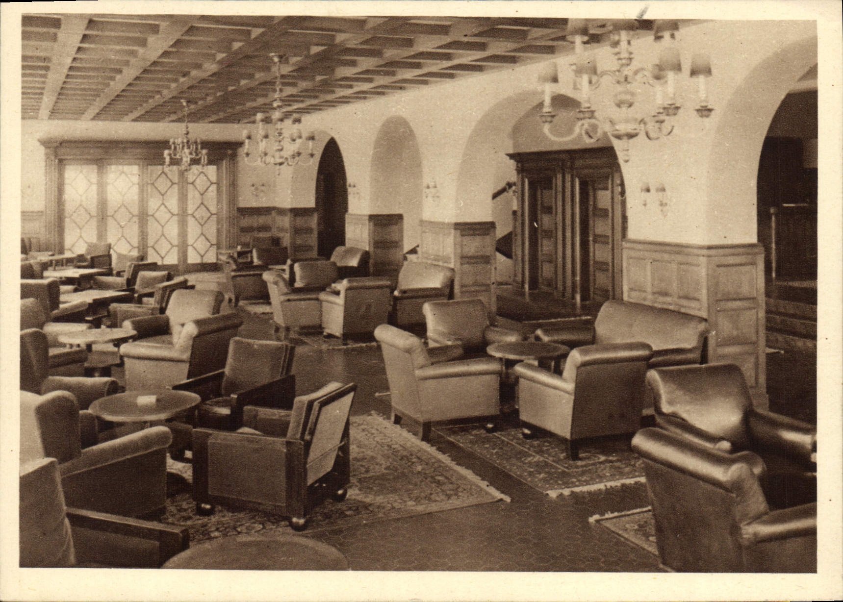 CPSM Hotel Du Markstein Htes Vosges le hall