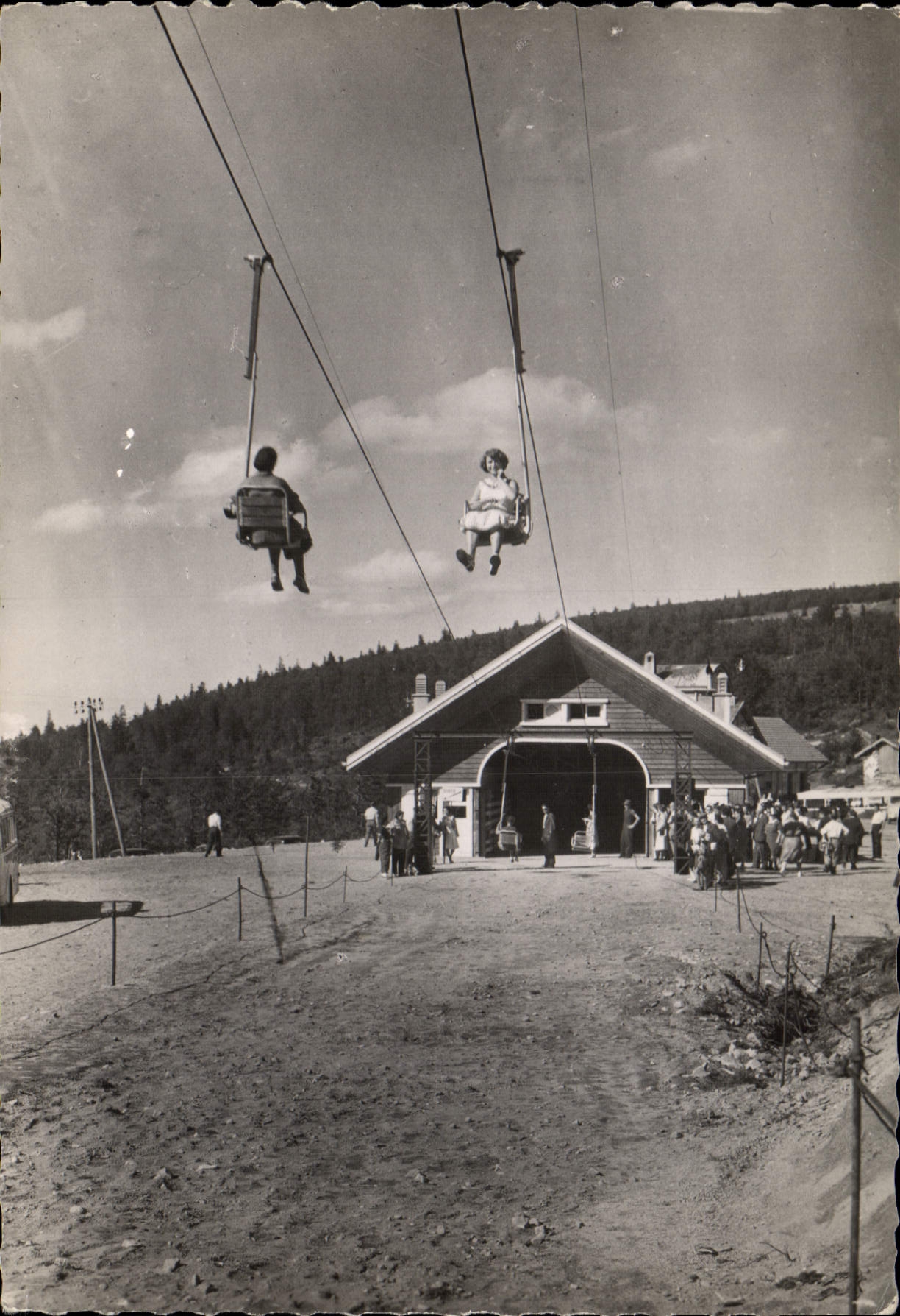 CPSM Vosges Col De La Schlucht téléski télésiège station du départ