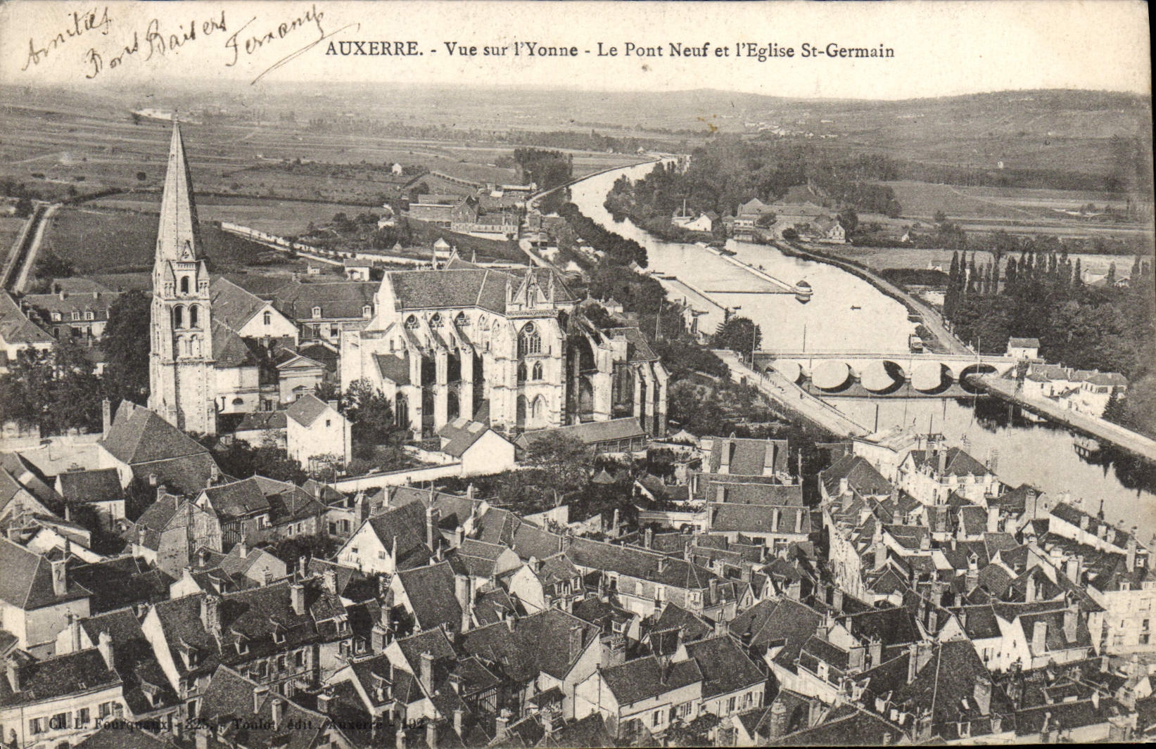 CPA Auxerre Vue Sur I'Yonne Le Pont Neuf Et I'Eglise St Germain