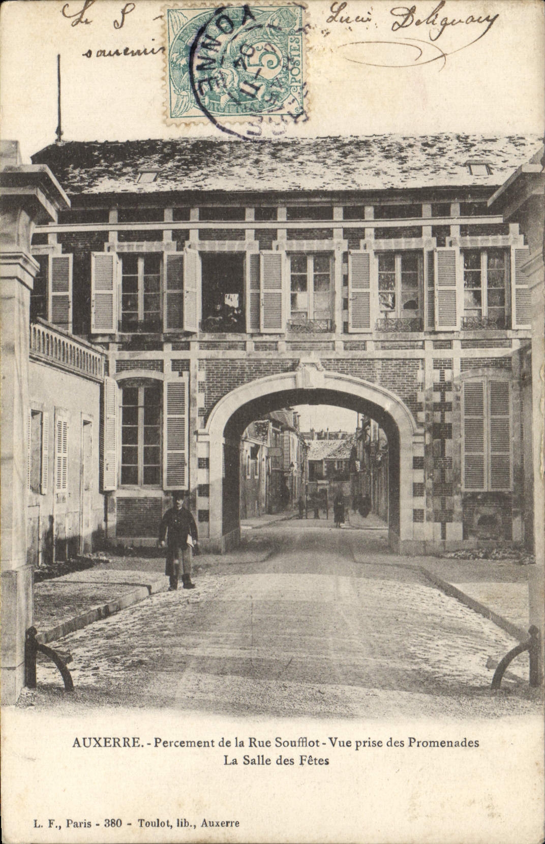 CPA Auxerre Percement De La Rue Souffiot Vue Prise Des Promenades salle des fêtes