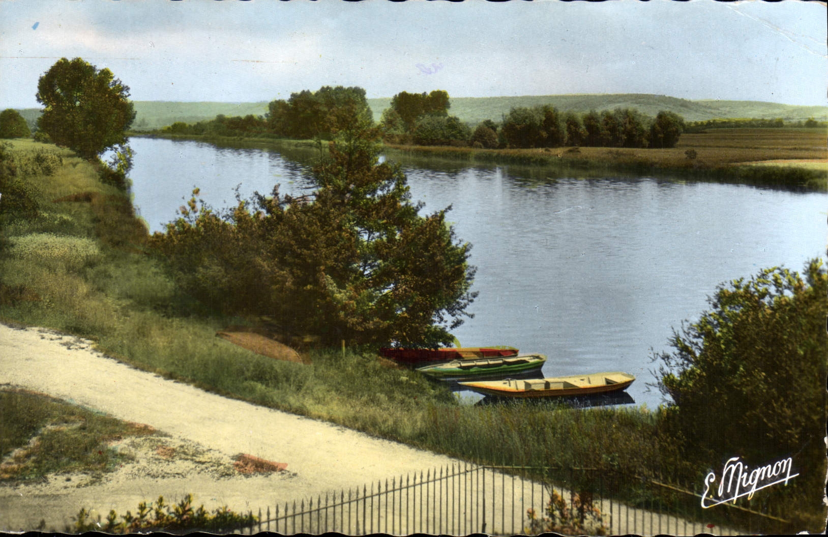 CPA Marsangy Les Bords De I'Yonne