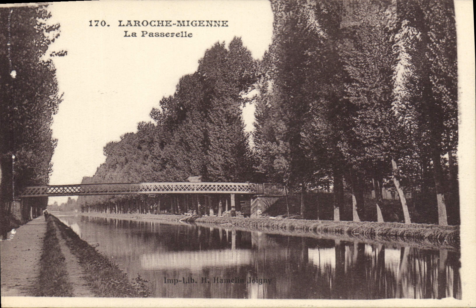 CPA Laroche Migenne La Passerelle