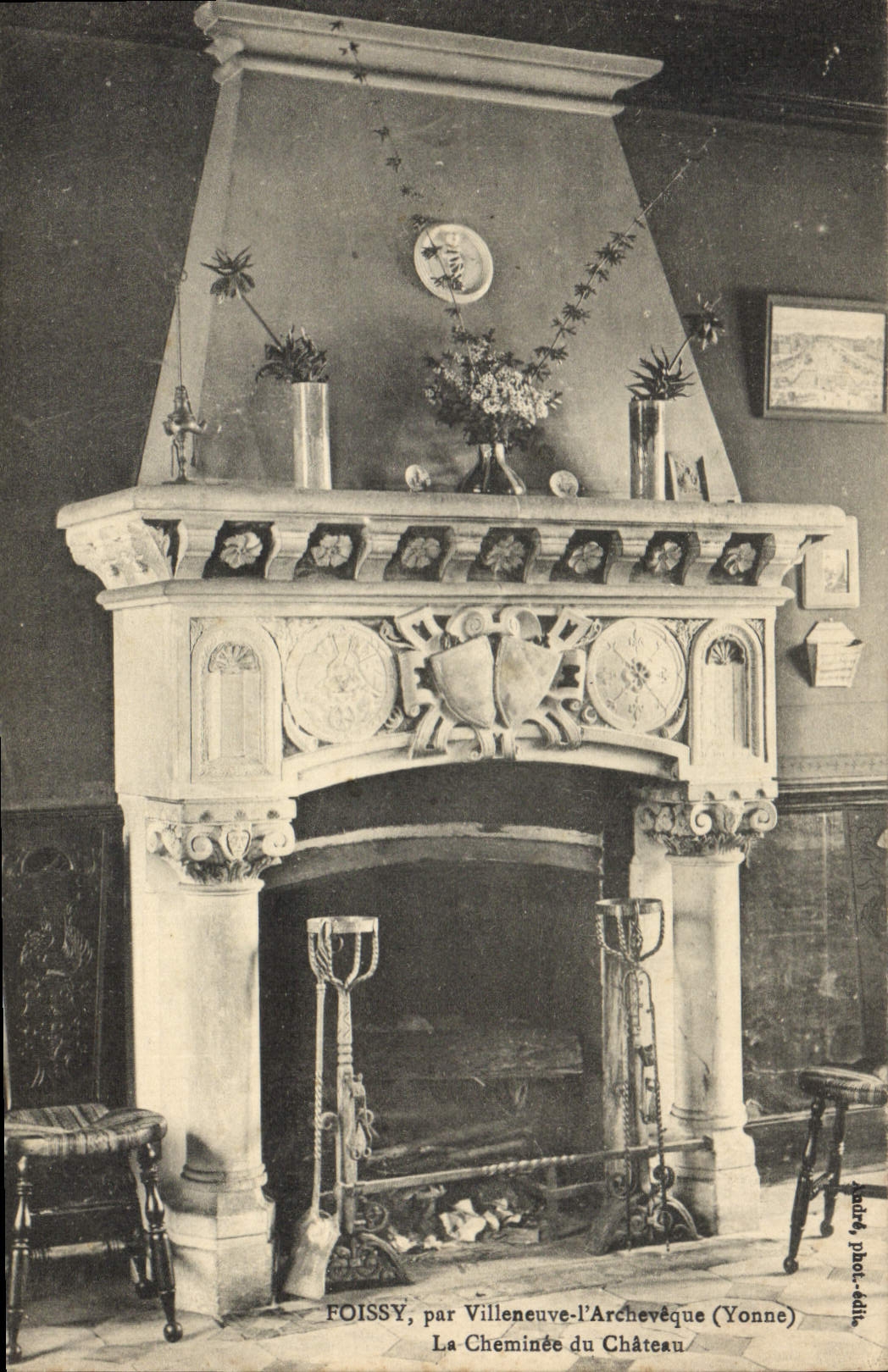 CPA Foissy Par Villeneuve I'Archeveque La Cheminee Du Château