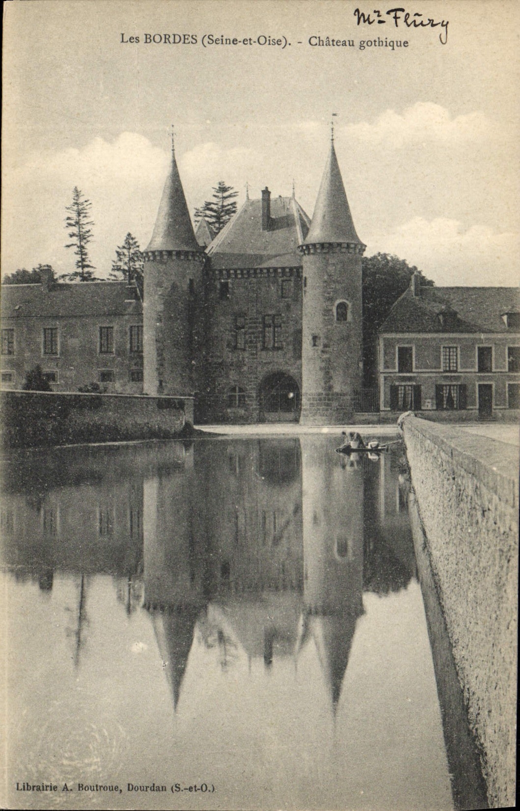 CPA Les Bordes Chateau Gothique