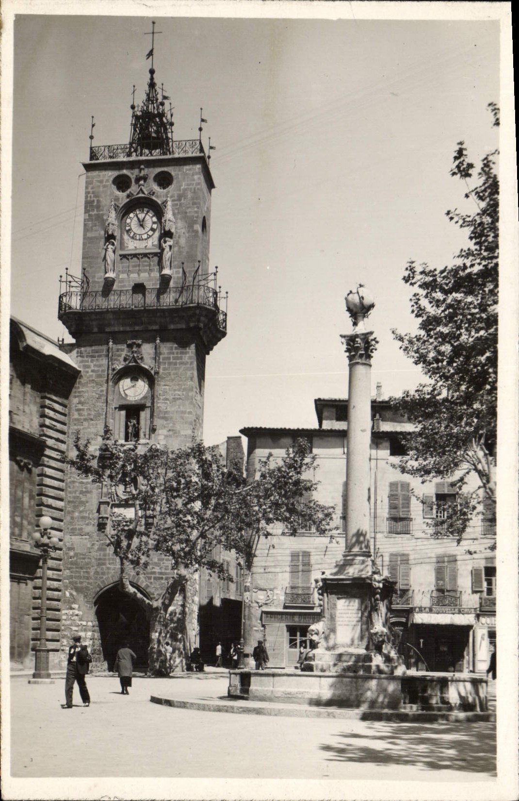 CPA Aix En Provence Tour De I'Horloge