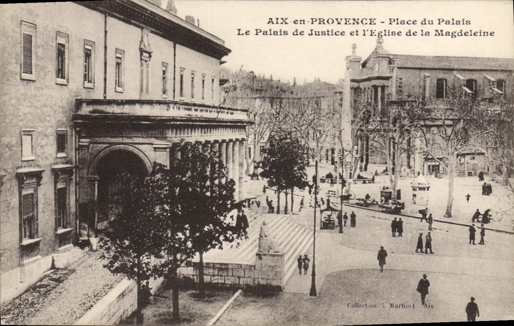 CPA Aix En Provence Place Du Palais De Justice Et I'Eglise