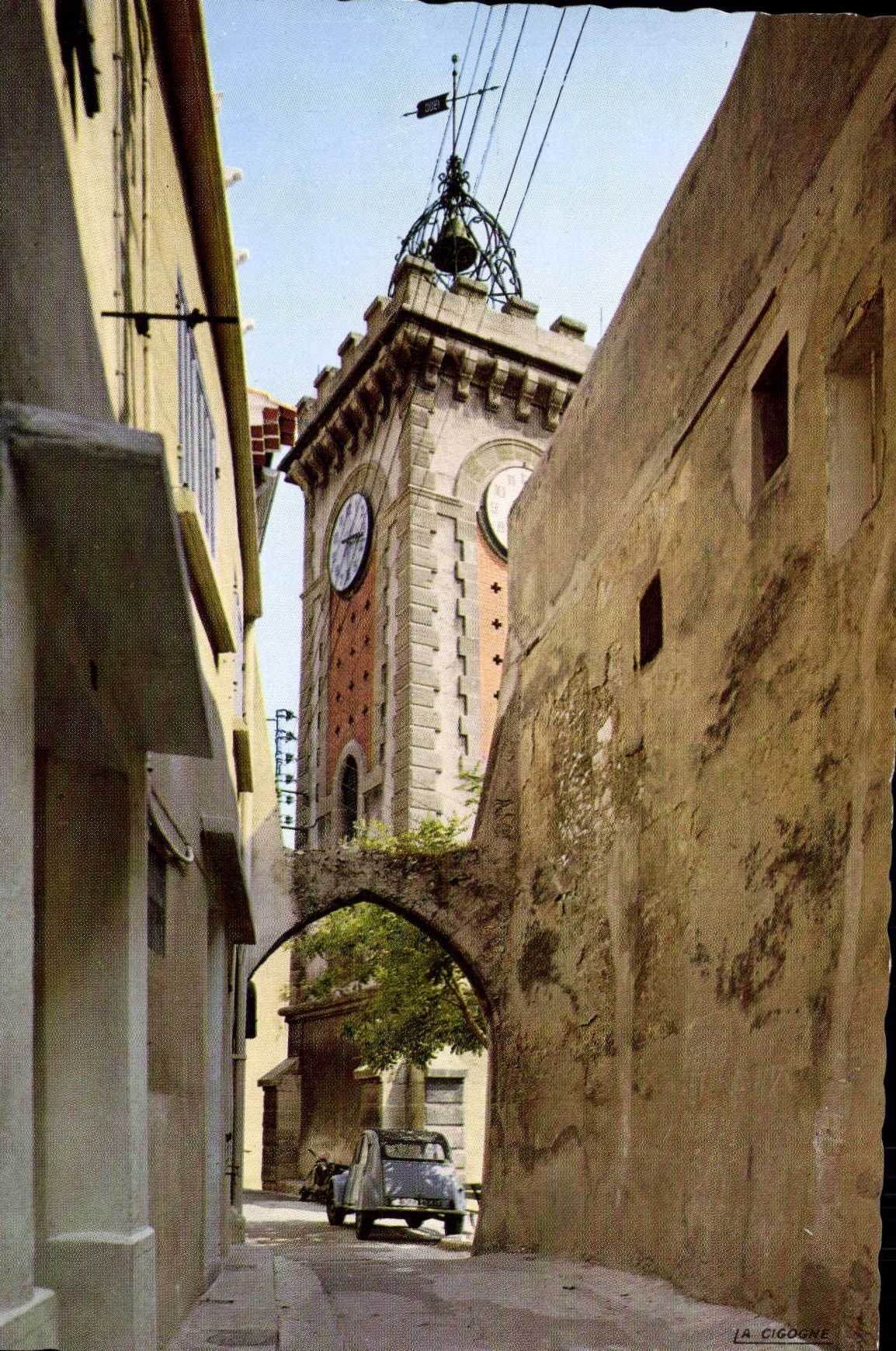 CPSM Aubagne Dans La Vieille Ville