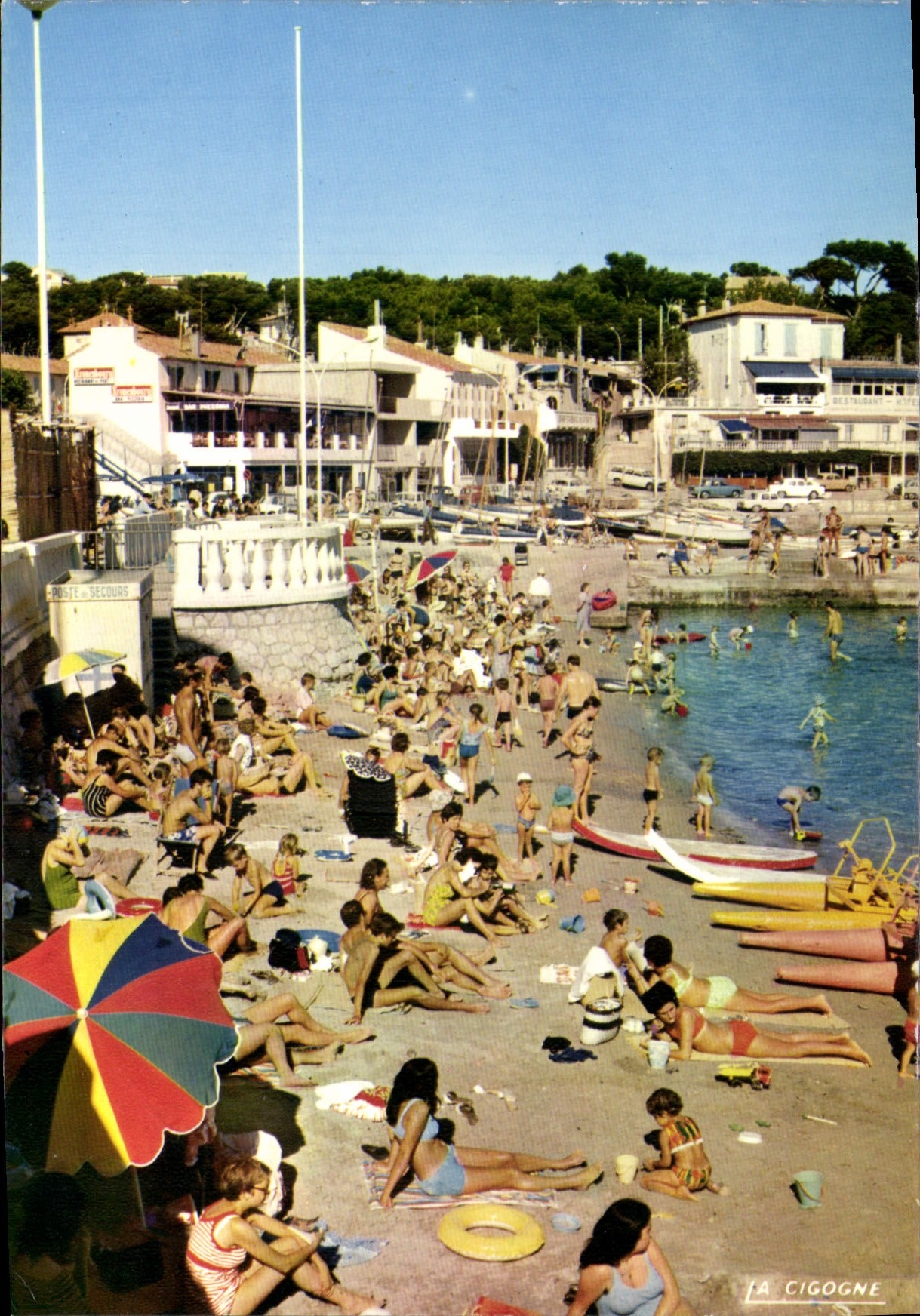 CPA Carry Le Rouet La Villa De Fernandel la villa qui apparaît sur la carte n'est pas du tout celle 