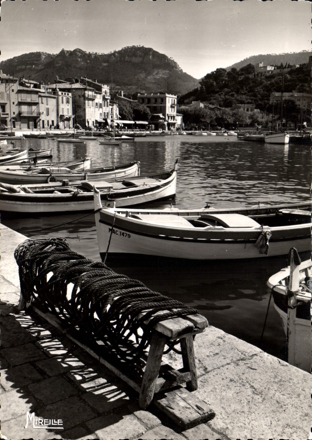 CPSM Cassis Un Coin Du Port
