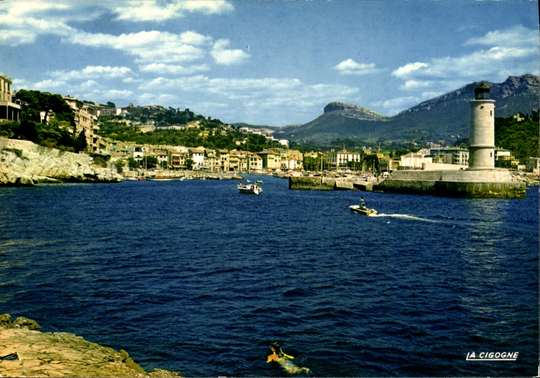 CPSM Cassis L'Entree Du Port