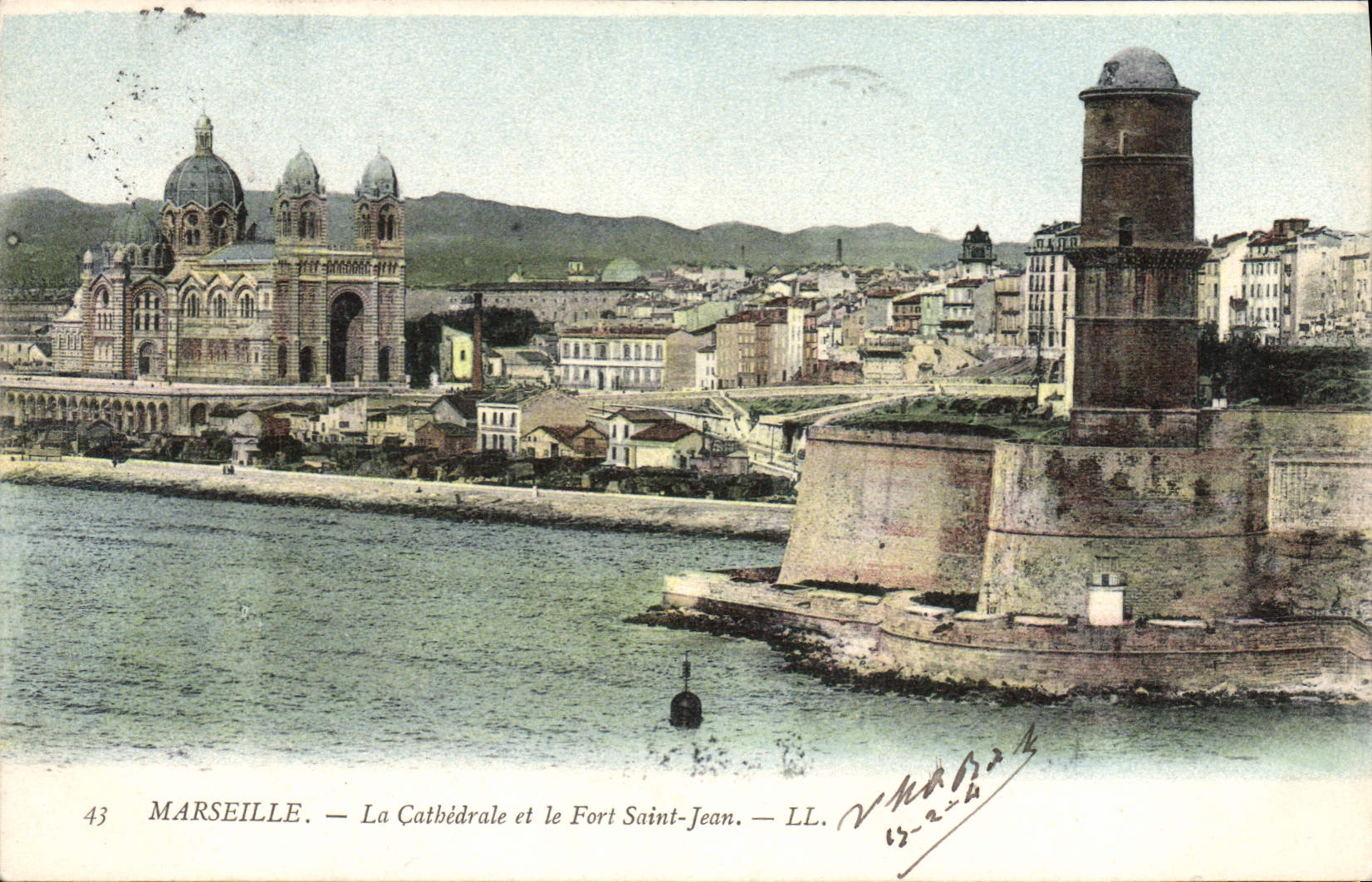 CPA Marseille La Cathedrale Et Le Fort Saint Jean