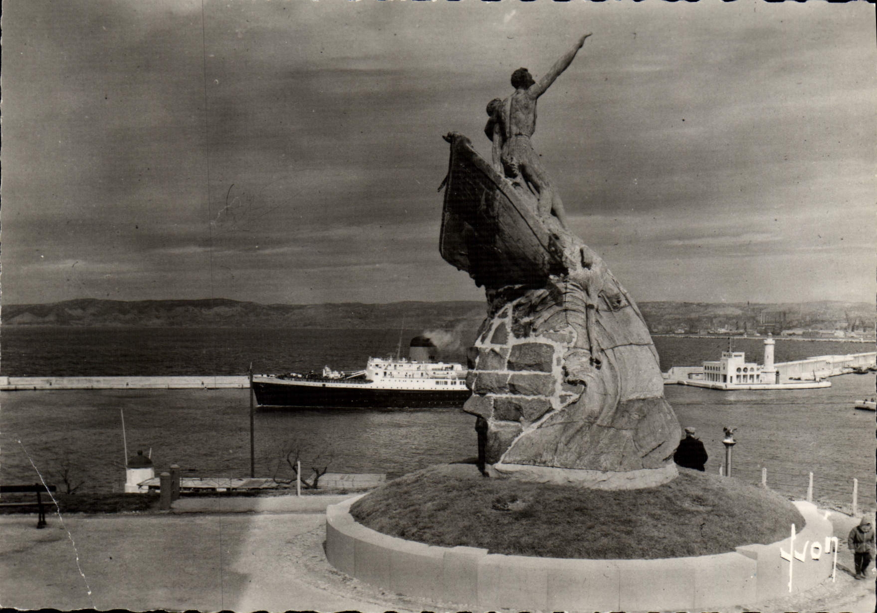 CPSM Marseille Le Pharo Et I'Entree Du Port