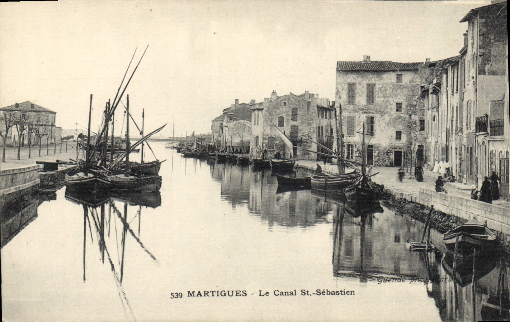 CPA Martigues Le Canal St Sebastien