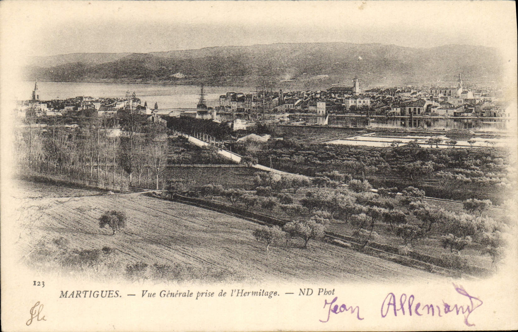CPA Martigues Vue Generale Prise De I'Hermitage