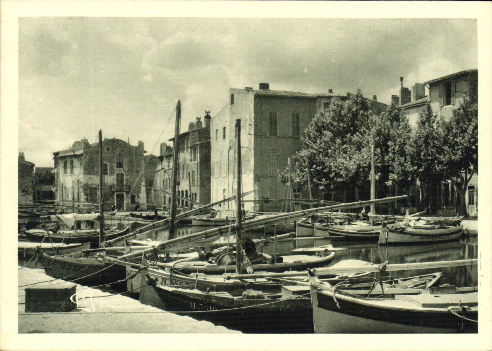 CPSM Martigues Barques De Peche librairie Tacussel