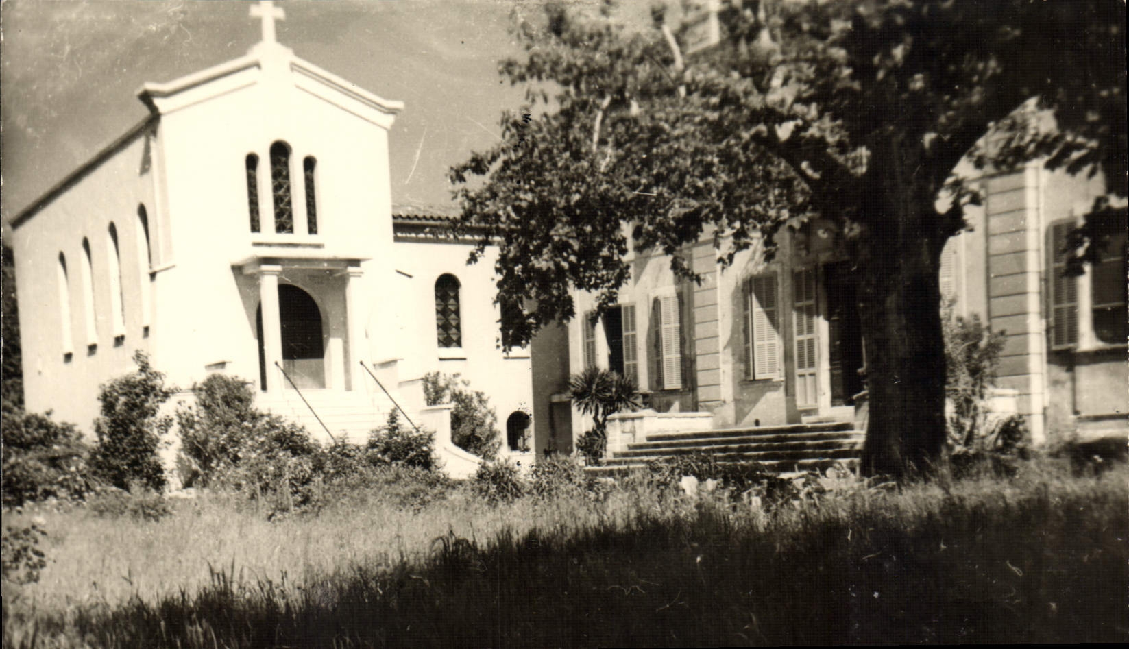 CPA chapelle des Orantes de l'Assomption et pension des dames Marseille