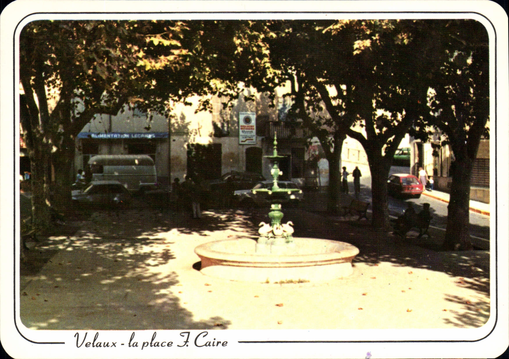 CPSM Velaux La Place Caire