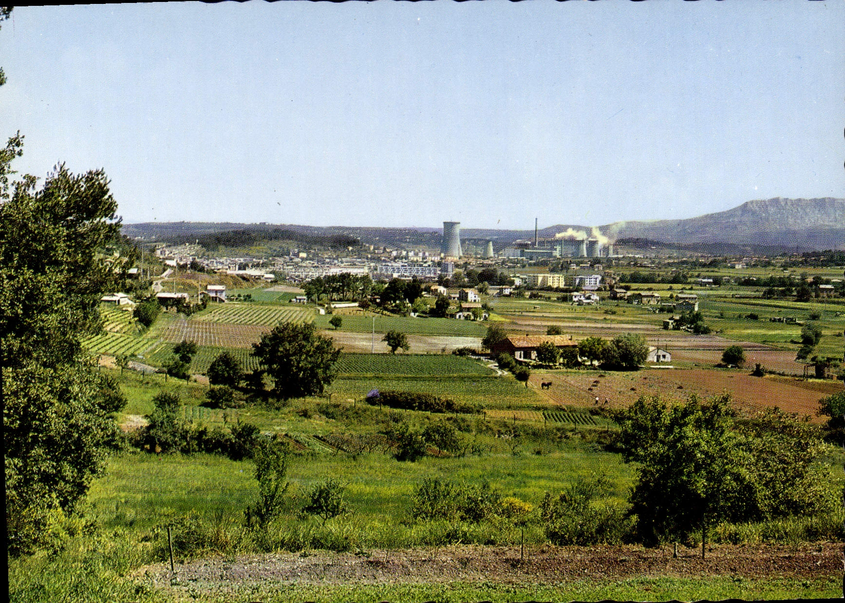 CPSM Gardanne Vue Generale Au Loin La Centrale thermique