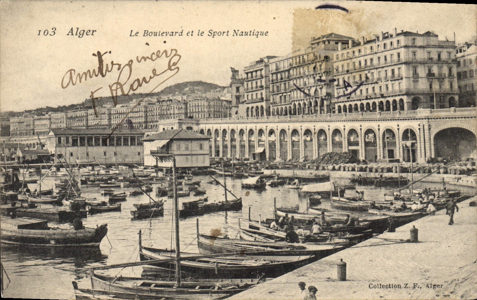 CPA Alger Le Boulevard Et Le Sport Nautique