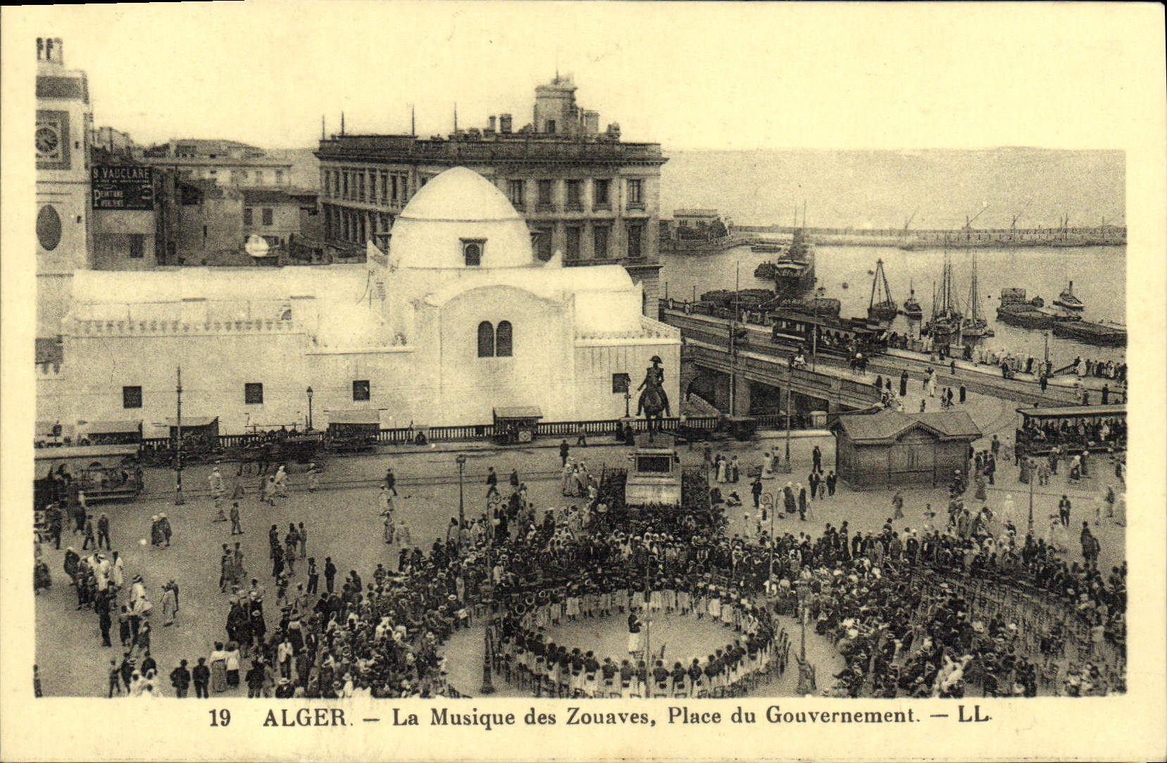 CPA Alger la Musique Des Zouaves Place Du Gouvernement