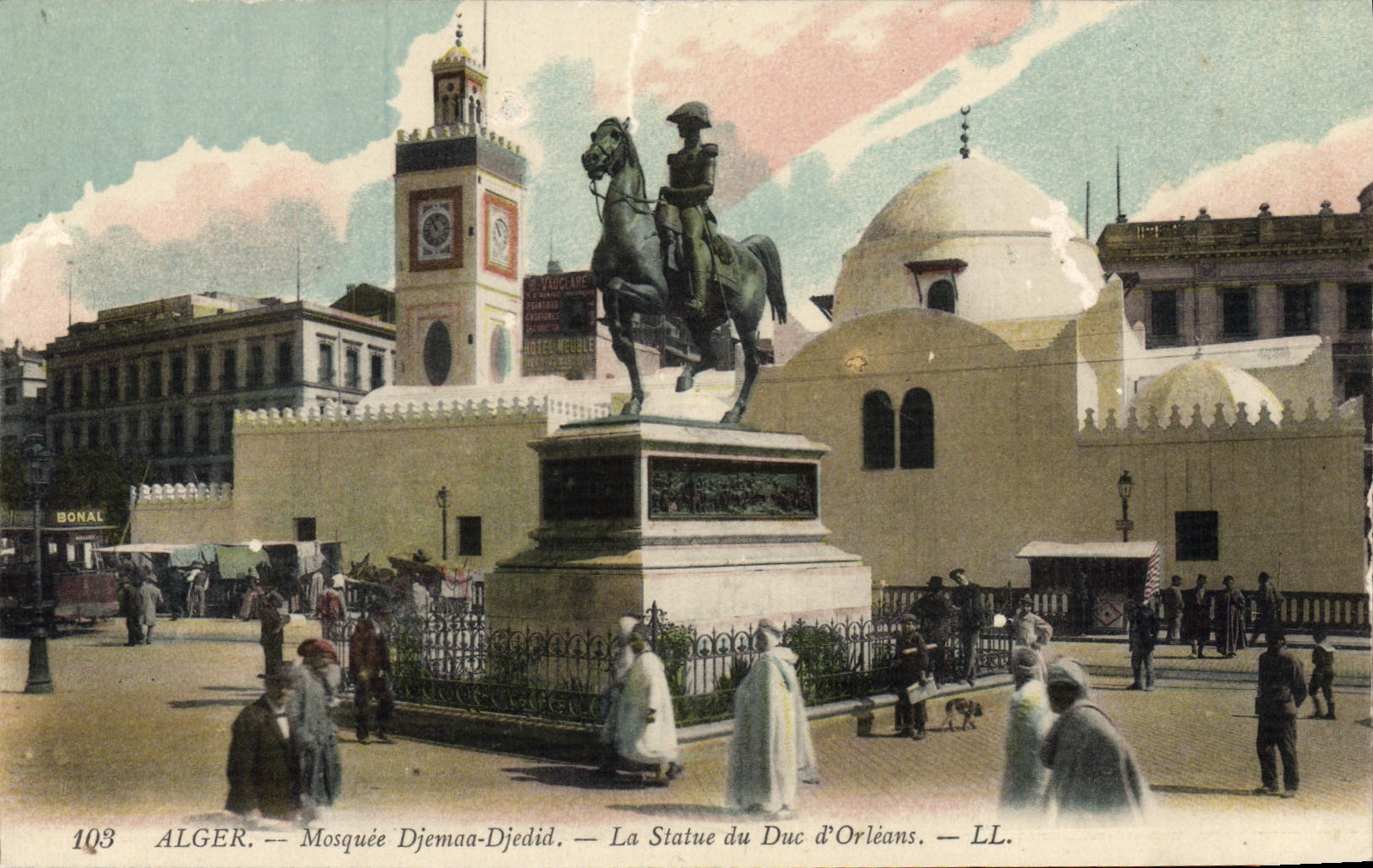 CPA Alger Mosquee Djemaa Djedid La Statue Du Duc D'Orleans